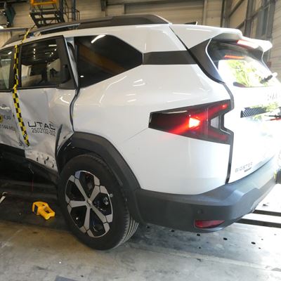 Dacia Bigster Side Mobile Barrier test 2024 after crash