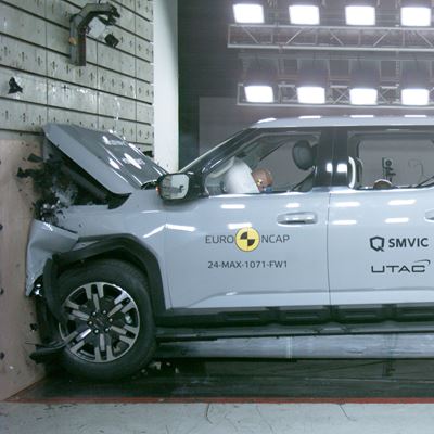 Maxus eTERRON 9 Full Width Rigid Barrier test 2024