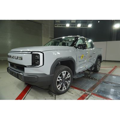 Maxus eTERRON 9 Side Mobile Barrier test 2024 after crash