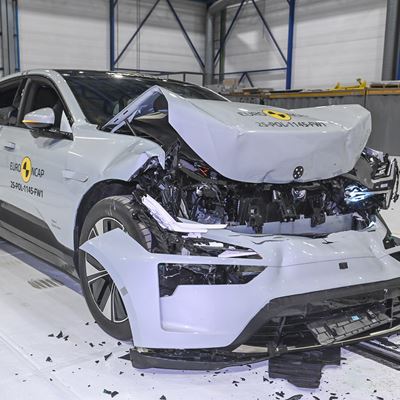 Polestar 4 Full Width Rigid Barrier test 2025 after crash