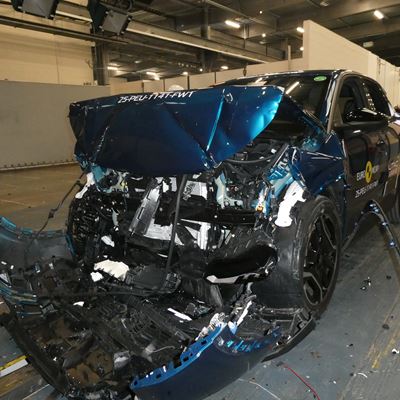 Peugeot 3008 Full Width Rigid Barrier test 2025 after crash