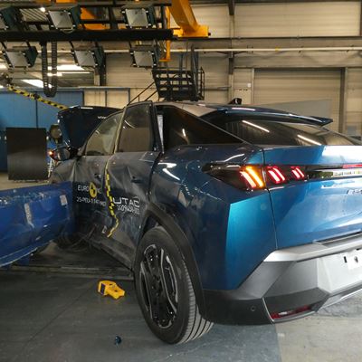 Peugeot 3008 Side Mobile Barrier test 2025 after crash