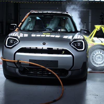 MINI Aceman Side Mobile Barrier test 2025