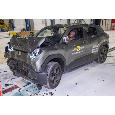 Suzuki e VITARA Full Width Rigid Barrier test 2025 after crash