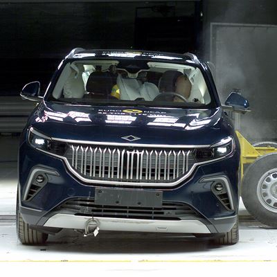 Togg T10X Side Mobile Barrier test 2025