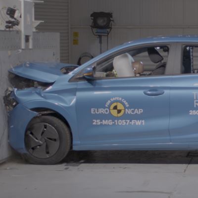 MG 3 Full Width Rigid Barrier test 2025