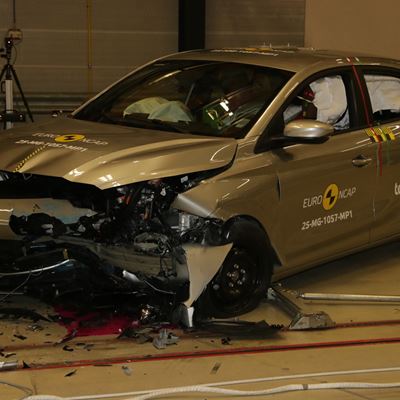 MG 3 Mobile Progressive Deformable Barrier test 2025 after crash