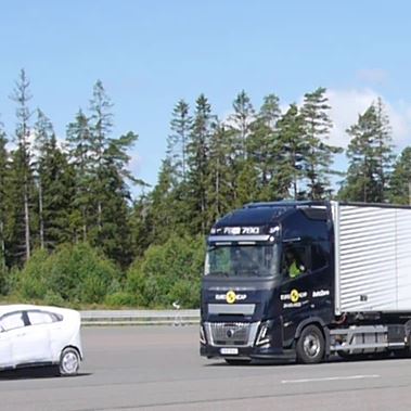 Volvo FH Aero 6x2 Rigid 2025 Commercial Truck Safety Tests