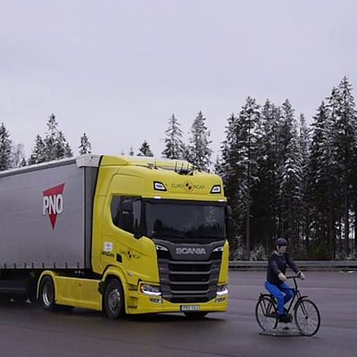Scania R series 6x2 Rigid 2025 Commercial Truck Safety Tests
