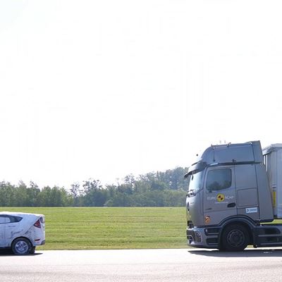 Mercedes Benz Actros L with ProCabin 4x2 Tractor Unit 2025 Commercial Truck Safety Tests