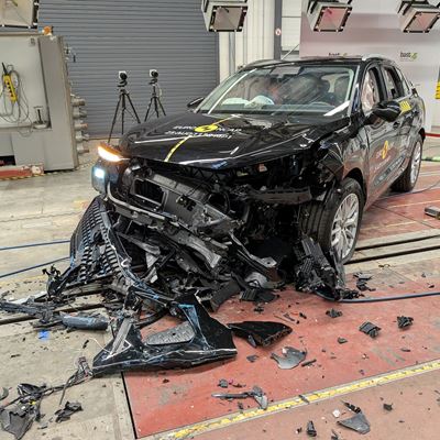 Audi Q3 Mobile Progressive Deformable Barrier test 2025 after crash