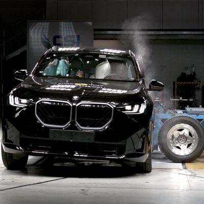 BMW X3 Side Mobile Barrier test 2025