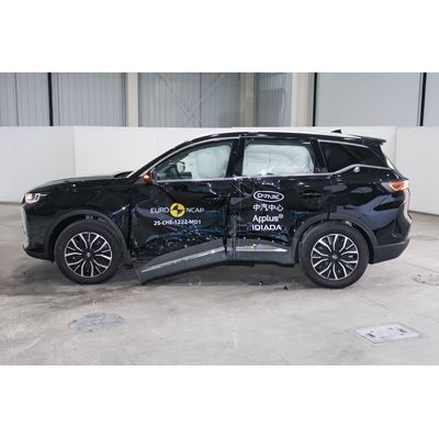 CHERY TIGGO 7 Side Mobile Barrier test 2025 after crash