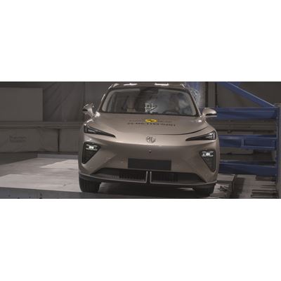 MG MGS6 EV Side Pole test 2025