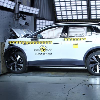 VW ID 4 Full Width Rigid Barrier test 2021