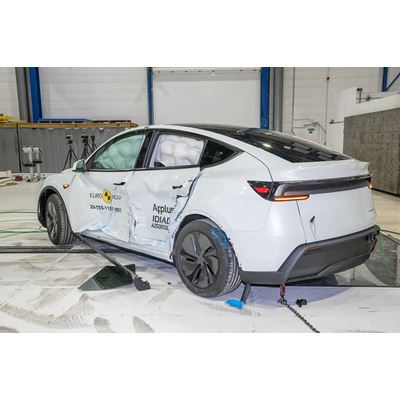 Tesla Model Y Side Mobile Barrier test 2025 after crash