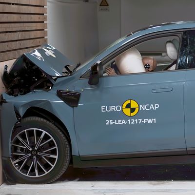 Leapmotor B10 Full Width Rigid Barrier test 2025