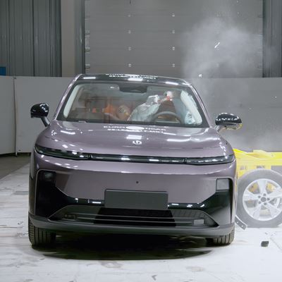 Leapmotor B10 Side Mobile Barrier test 2025