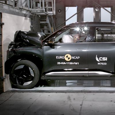 Kia EV5 Full Width Rigid Barrier test 2025