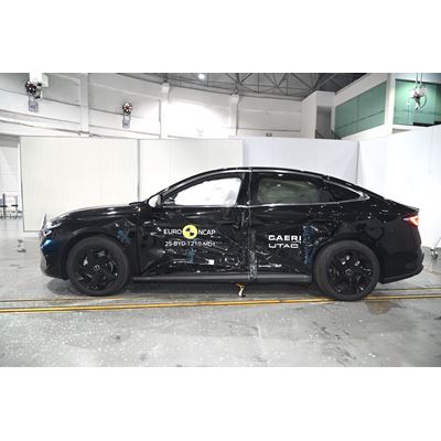 BYD SEAL 6 Side Mobile Barrier test 2025 after crash