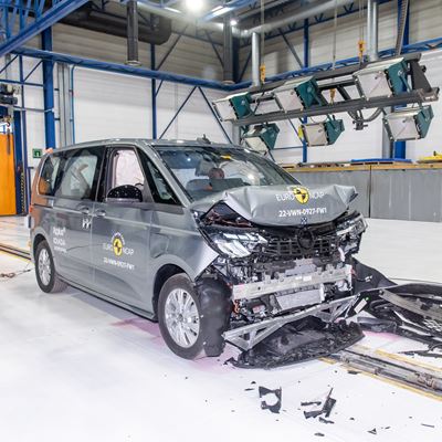 VW Multivan Full Width Rigid Barrier test 2022 after crash