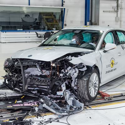 SEAT Leon Mobile Progressive Deformable Barrier test 2020 after crash