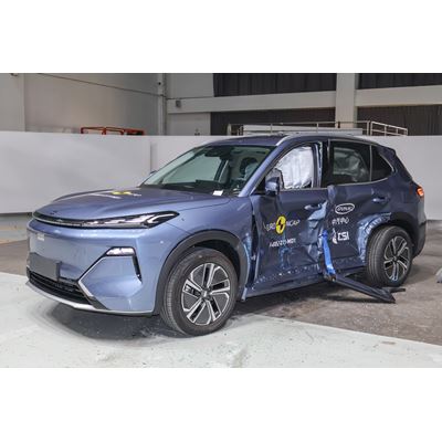 GEELY STARRAY EM i Side Mobile Barrier test 2025 after crash