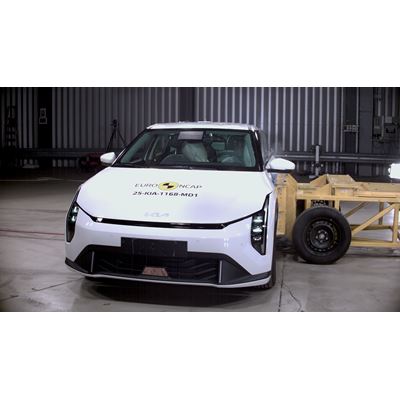 Kia EV4 Side Mobile Barrier test 2025