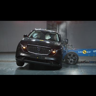 MAZDA CX 5 Side Mobile Barrier test 2025
