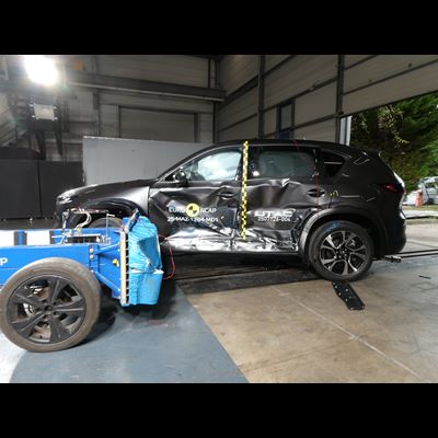 MAZDA CX 5 Side Mobile Barrier test 2025 after crash