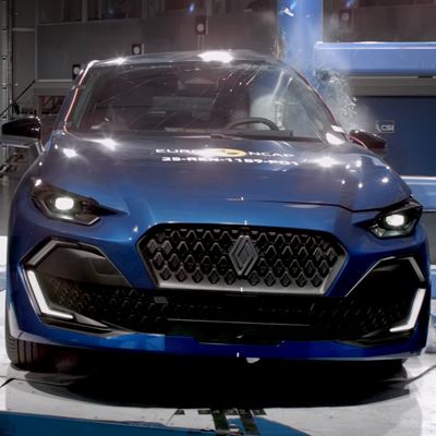 Renault Clio Side Pole test 2025