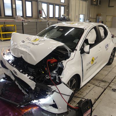 Toyota Yaris Full Width Rigid Barrier test 2025 after crash