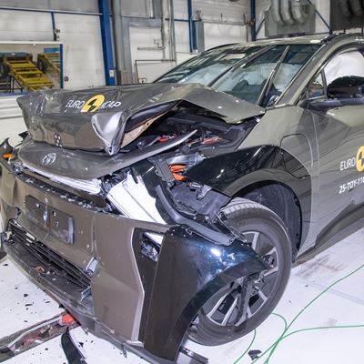 Toyota bZ4X Full Width Rigid Barrier test 2025 after crash
