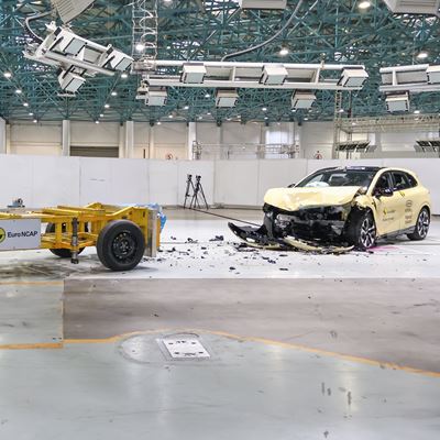 Leapmotor B05 MPDB test 2026 after crash