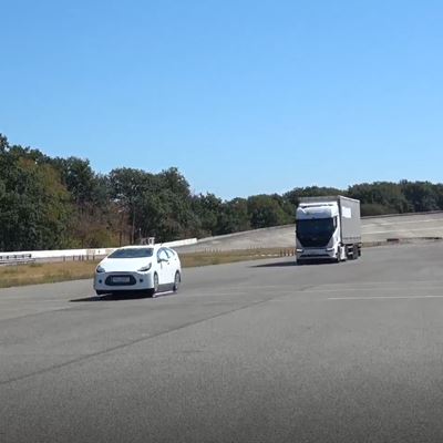 BYD ETT 44 4x2 tractor unit 2026 test picture