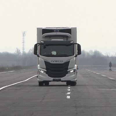 IVECO S WAY 4x2 rigid 2026 test picture