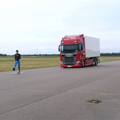 Scania R series 4x2 tractor unit 2026 test picture