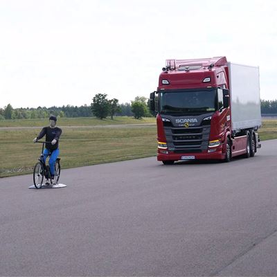 Scania R series 4x2 tractor unit 2026 test picture