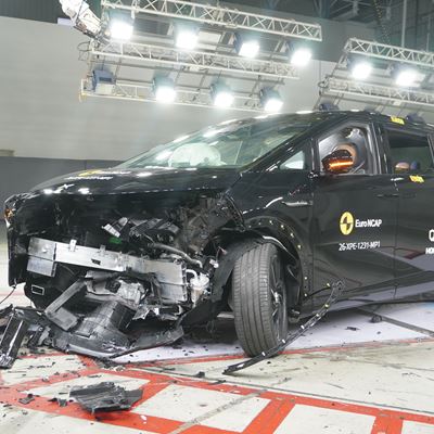 XPENG X9 MPDB test 2026 after crash