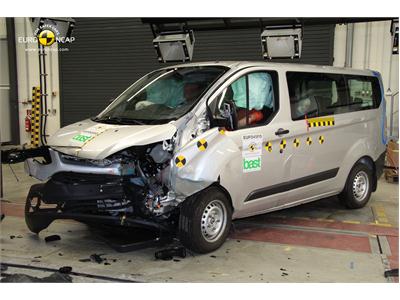 Ford Transit Custom - Frontal crash 2012 - after crash