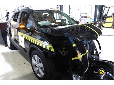 Chevrolet Trax - Frontal crash test 2013 - after crash