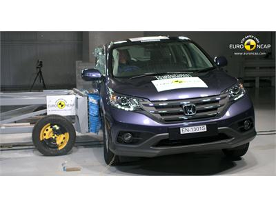 Honda CR-V -Side crash test 2013