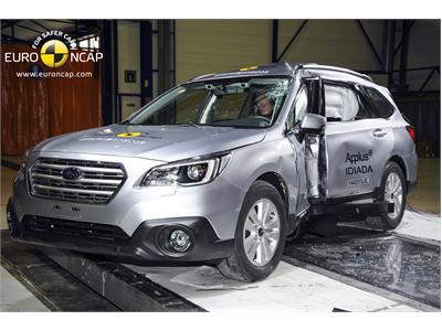 Subaru Outback  - Pole crash test 2014 - after crash