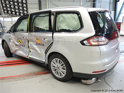 Ford Galaxy  - Side crash test 2015