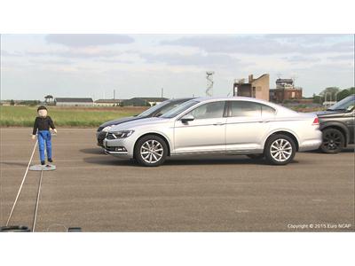Child dummy target for AEB pedestrian tests