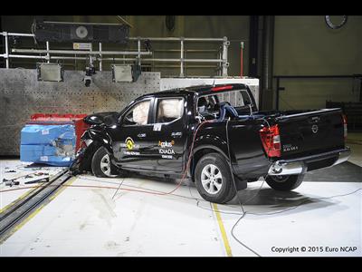 Nissan NP300 Navara- Frontal Offset Impact test 2015 - after crash