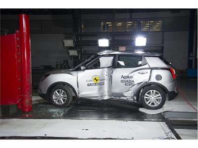 SsangYong Tivoli - Pole crash test 2016 - after crash