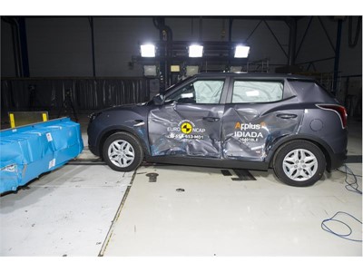 SsangYong Tivoli - Side crash test 2016 - after crash