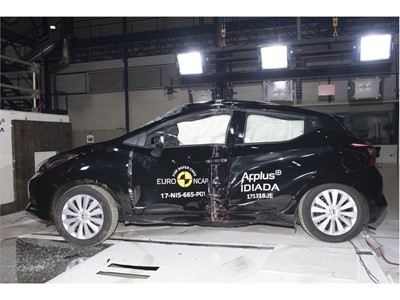Nissan Micra - Pole crash test 2017 - after crash