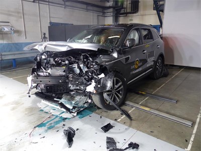 Renault Koleos- Frontal Offset Impact test 2017 - after crash